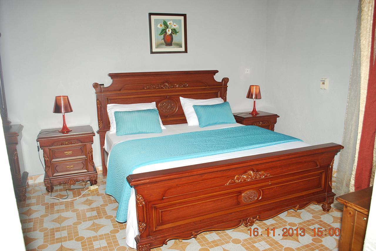 Hotel Vivi Palace Matadi Extérieur photo