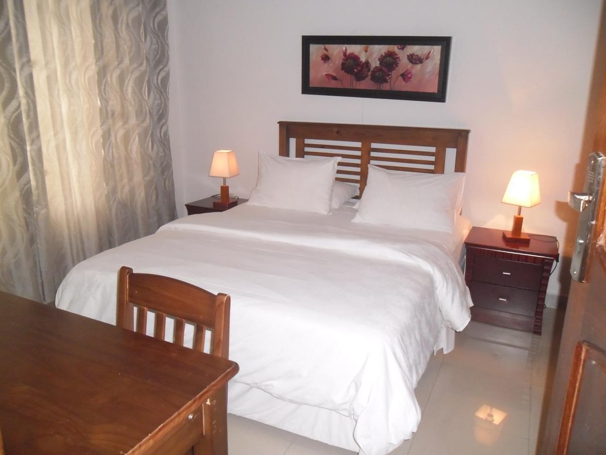 Hotel Vivi Palace Matadi Extérieur photo