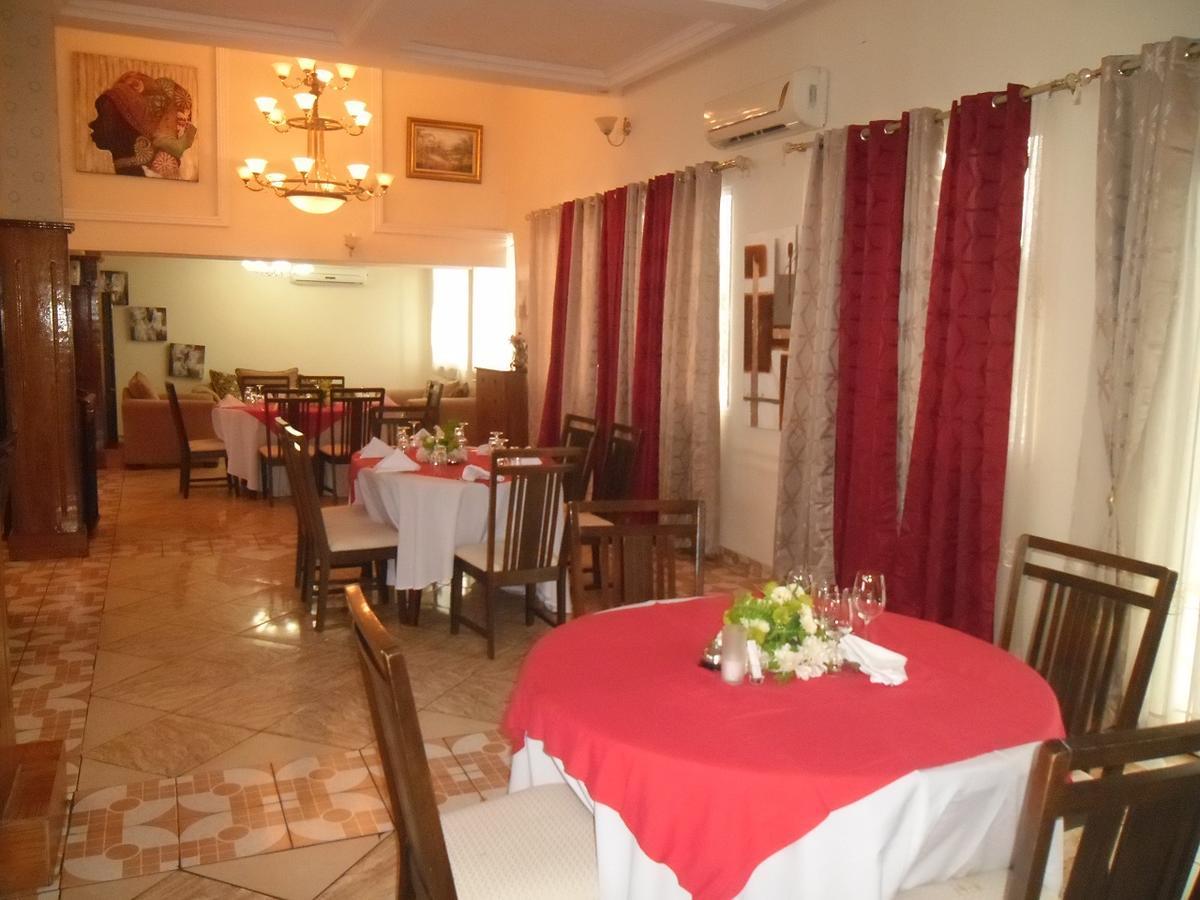 Hotel Vivi Palace Matadi Extérieur photo