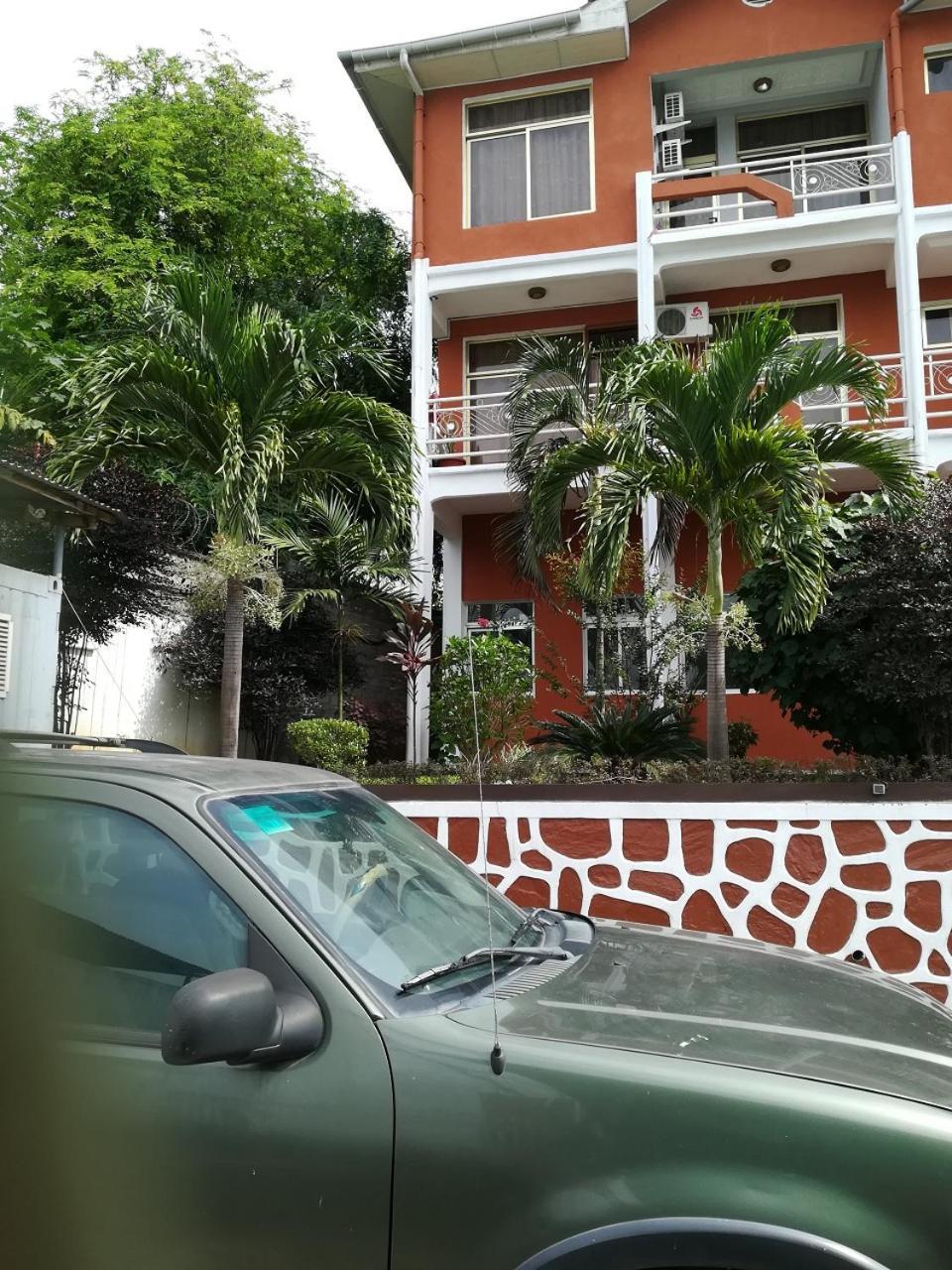 Hotel Vivi Palace Matadi Extérieur photo